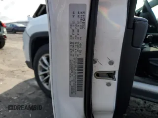 2019 Jeep Cherokee Latitude z VIN 1C4PJMCB2KD330721, wystawiony jako Copart lot #58840055 z przebiegiem 114 770 mil mil oraz Szkoda całkowita • Salvage title. Historia ofert i sprzedaży dostępna na DreamBid. Obrazek 13.