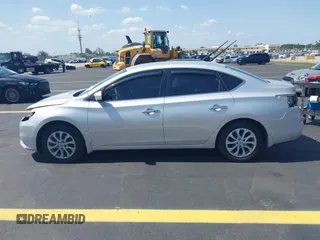 2018 Nissan Sentra SV z VIN 3N1AB7AP6JL640210, wystawiony jako IAAI lot #42287203 z przebiegiem 67 060 mil mil oraz . Historia ofert i sprzedaży dostępna na DreamBid. Obrazek 15.