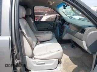 2007 Chevrolet Suburban LS with VIN 1GNFC160X7J233586, listed as a IAAI auction lot 42165186 with 240,183 mi miles and . Bid and sale history available at DreamBid. Image 5.
