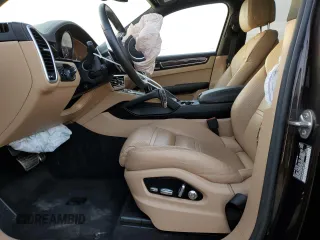 2019 Porsche Cayenne S z VIN WP1AB2AY3KDA61528, wystawiony jako Copart lot #43472285 z przebiegiem 64 972 mil mil oraz Szkoda całkowita • Salvage title. Historia ofert i sprzedaży dostępna na DreamBid. Obrazek 7.