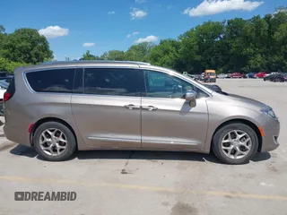 2017 Chrysler Pacifica Limited with VIN 2C4RC1GG9HR786079, listed as a IAAI auction lot 42331526 with 75,329 mi miles and . Bid and sale history available at DreamBid. Image 13.