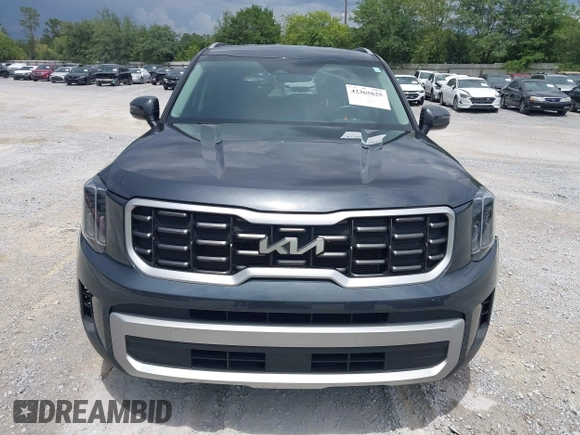 2023 Kia Telluride S with VIN 5XYP64GC0PG386895, listed as a IAAI auction lot 42365625 with 41,588 mi miles and . Bid and sale history available at DreamBid. Image 12.