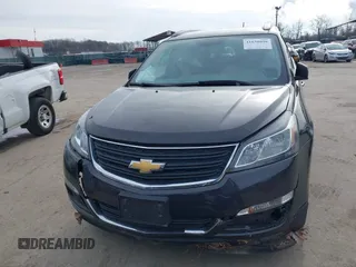 2017 Chevrolet Traverse LS z VIN 1GNKVFKD4HJ142765, wystawiony jako IAAI lot #41630040 z przebiegiem 82 986 mil mil oraz . Historia ofert i sprzedaży dostępna na DreamBid. Obrazek 12.