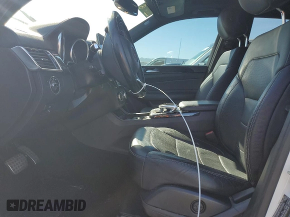 2018 Mercedes-Benz GLE 43 AMG with VIN 4JGDA6EB5JB015946, listed as a Copart auction lot 46954875 with 195,203 mi miles and Clean Title. Bid and sale history available at DreamBid. Image 7.