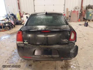 2016 Chrysler 300 with VIN 2C3CCAGG7GH329401, listed as a IAAI auction lot 41486084 with 163,942 mi miles. Bid and sale history available at carsss.com. Image 16.