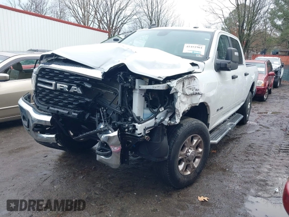 2024 Ram 2500 Big Horn with VIN 3C6UR5DJ1RG101376, listed as a IAAI auction lot 41451961 with 34,149 mi miles. Bid and sale history available at carsss.com. Image 2.