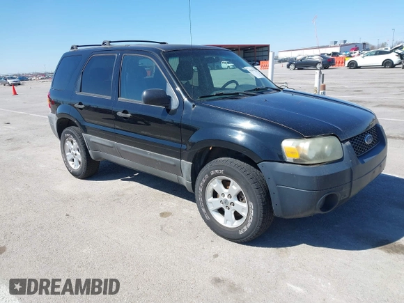 2005 Ford Escape XLT с VIN 1FMYU93135KB23105, выставлен на аукционе IAAI как лот 41849131 с пробегом 164 645 миль миль и . История ставок и продаж доступна на DreamBid. Изображение 1.