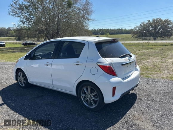 2012 Toyota Yaris L with VIN JTDKTUD36CD523080, listed as a Copart auction lot 47273925 with 134,041 mi miles and Clean Title. Bid and sale history available at carsss.com. Image 3.
