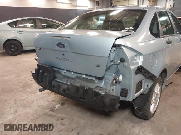 2008 Ford Focus SE with VIN 1FAHP35N98W276325, listed as a IAAI auction lot 42010348 with 47,278 mi miles. Bid and sale history available at carsss.com. Image 6.