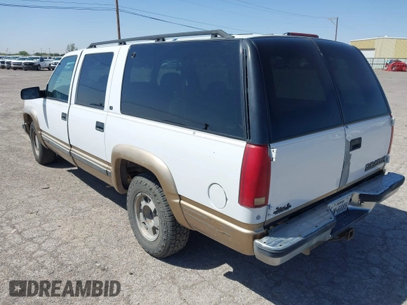 1999 Chevrolet Suburban with VIN 3GNEC16R6XG266922, listed as a IAAI auction lot 41992370 with 370,843 mi miles and . Bid and sale history available at DreamBid. Image 3.