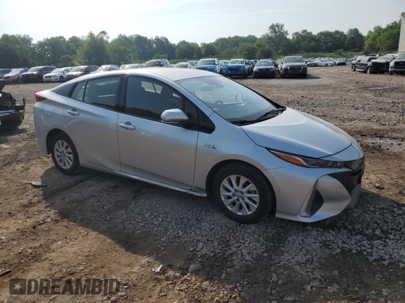2017 Toyota Prius Plus with VIN JTDKARFP6H3045291, listed as a Copart auction lot 60299385 with 26,917 mi miles and Salvage title. Bid and sale history available at DreamBid. Image 4.