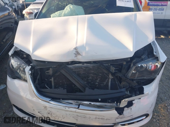 2015 Chrysler Town & Country S with VIN 2C4RC1HG7FR742447, listed as a IAAI auction lot 41814403 with 171,766 mi miles. Bid and sale history available at carsss.com. Image 6.