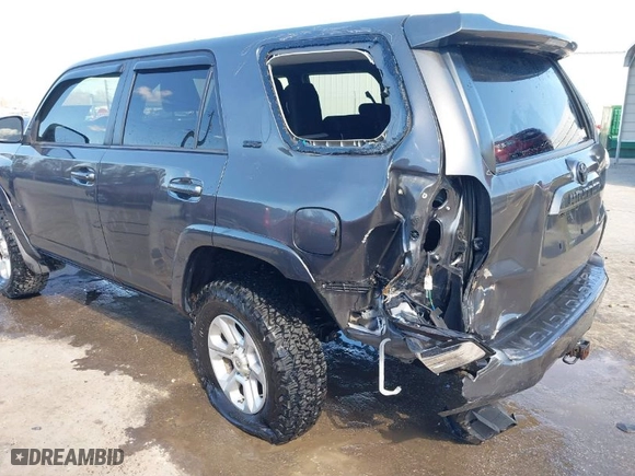 2017 Toyota 4Runner SR5 with VIN JTEBU5JR6H5424820, listed as a IAAI auction lot 41870164 with 119,857 mi miles. Bid and sale history available at carsss.com. Image 6.