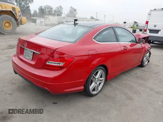 2014 Mercedes-Benz C 250 with VIN WDDGJ4HB4EG300833, listed as a IAAI auction lot 42551110 with 78,626 mi miles and . Bid and sale history available at DreamBid. Image 4.