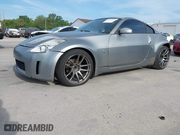 2005 Nissan 350Z Enthusiast with VIN JN1AZ34D85M609056, listed as a IAAI auction lot 42079583 with 203,596 mi miles. Bid and sale history available at carsss.com. Image 17.