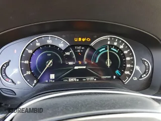 2019 BMW 5 Series 530e with VIN WBAJA9C56KB398509, listed as a Copart auction lot 53948875 with 22,670 mi miles and Salvage title. Bid and sale history available at DreamBid. Image 9.