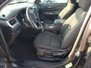 2019 GMC Acadia SLE z VIN 1GKKNKLA7KZ110637, wystawiony jako Copart lot #56293205 z przebiegiem 132 117 mil mil oraz Nie do naprawy • Non repairable. Historia ofert i sprzedaży dostępna na DreamBid. Obrazek 7.