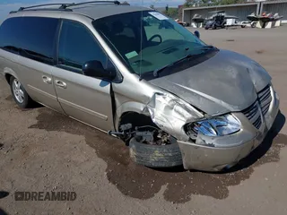 2005 Dodge Caravan SXT with VIN 2D8GP44L05R459369, listed as a IAAI auction lot 42638057 with 76,777 mi miles and . Bid and sale history available at DreamBid. Image 6.
