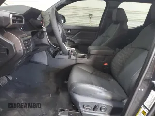 2024 Toyota Tacoma SR5 z VIN 3TMLB5JN6RM060647, wystawiony jako Copart lot #53515055 z przebiegiem 7 240 mil mil oraz Szkoda całkowita • Salvage title. Historia ofert i sprzedaży dostępna na DreamBid. Obrazek 7.
