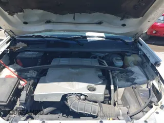 2007 Cadillac SRX with VIN 1GYEE637270127372, listed as a IAAI auction lot 42097903 with 189,893 mi miles. Bid and sale history available at carsss.com. Image 10.