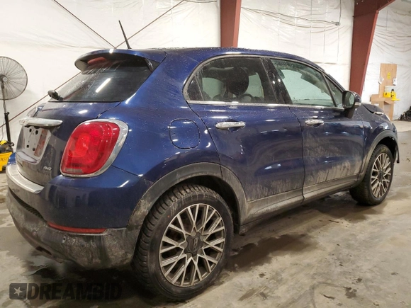 2017 FIAT 500X Lounge z VIN ZFBCFYDB5HP597173, wystawiony jako Copart lot #47763985 z przebiegiem 86 836 mil mil oraz Szkoda całkowita • Salvage title. Historia ofert i sprzedaży dostępna na DreamBid. Obrazek 3.
