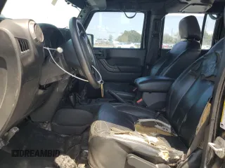 2016 Jeep Wrangler Unlimited Sport с VIN 1C4BJWDG2GL265592, выставлен на аукционе Copart как лот 56429725 с пробегом 106 884 миль миль и Списание • Salvage title. История ставок и продаж доступна на DreamBid. Изображение 7.