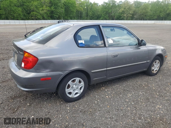 2005 Hyundai Accent GLS with VIN KMHCG35C15U342811, listed as a Copart auction lot 54855705 with 39,299 mi miles and Clean Title. Bid and sale history available at carsss.com. Image 3.