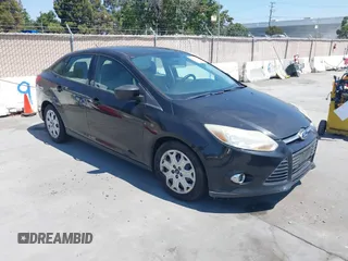 2012 Ford Focus SE with VIN 1FAHP3F24CL471005, listed as a IAAI auction lot 42726292 with 162,750 mi miles and . Bid and sale history available at DreamBid. Image 1.