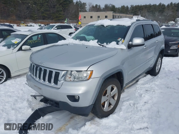 2011 Jeep Grand Cherokee 70th Anniversary with VIN 1J4RR4GGXBC609633, listed as a IAAI auction lot 41469526 with 138,439 mi miles. Bid and sale history available at carsss.com. Image 17.
