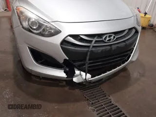 2013 Hyundai Elantra с VIN KMHD35LE4DU055414, выставлен на аукционе IAAI как лот 42023070 с пробегом 177 379 миль миль и . История ставок и продаж доступна на DreamBid. Изображение 6.