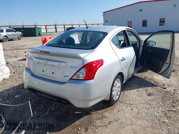 2015 Nissan Versa SV with VIN 3N1CN7AP2FL915742, listed as a IAAI auction lot 41755811 with 45,832 mi miles. Bid and sale history available at carsss.com. Image 4.