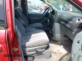 2006 Dodge Caravan SXT with VIN 1D4GP45R86B592241, listed as a IAAI auction lot 42257205 with 107,232 mi miles and . Bid and sale history available at DreamBid. Image 5.