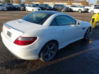 2015 Mercedes-Benz SLK-Class SLK 250 with VIN WDDPK4HA8FF111565, listed as a IAAI auction lot 41091420 with 37,873 mi miles. Bid and sale history available at carsss.com. Image 4.