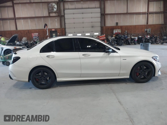 2016 Mercedes-Benz C 450 AMG z VIN 55SWF6EB7GU132348, wystawiony jako IAAI lot #42579809 z przebiegiem 180 873 mil mil oraz . Historia ofert i sprzedaży dostępna na DreamBid. Obrazek 13.