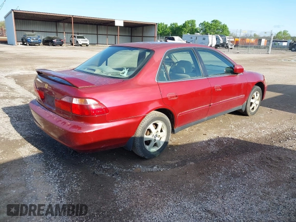 2000 Honda Accord SE z VIN JHMCG5671YC026240, wystawiony jako IAAI lot #41955934 z przebiegiem 269 599 mil mil oraz . Historia ofert i sprzedaży dostępna na DreamBid. Obrazek 4.