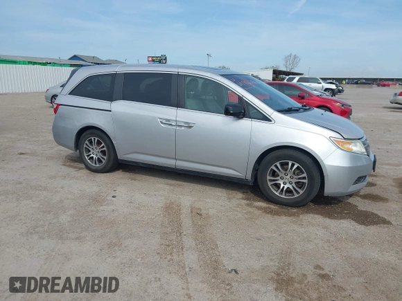 2013 Honda Odyssey EX-L with VIN 5FNRL5H69DB022042, listed as a IAAI auction lot 41902796 with 178,198 mi miles and . Bid and sale history available at carsss.com. Image 13.