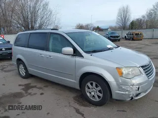 2010 Chrysler Town & Country Touring with VIN 2A4RR5D13AR346526, listed as a IAAI auction lot 41847699 with 271,266 mi miles. Bid and sale history available at carsss.com. Image 1.