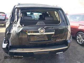 2013 Cadillac Escalade Premium with VIN 1GYS4CEF7DR102743, listed as a IAAI auction lot 41690593 with 228,070 mi miles. Bid and sale history available at carsss.com. Image 16.