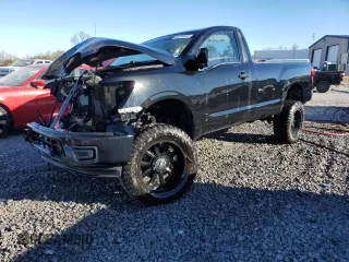 2017 Nissan Titan S z VIN 1N6AA1R85HN553741, wystawiony jako Copart lot #82797644 z przebiegiem Nie podano mil oraz Nie do naprawy • Non repairable. Historia ofert i sprzedaży dostępna na DreamBid. Obrazek 1.
