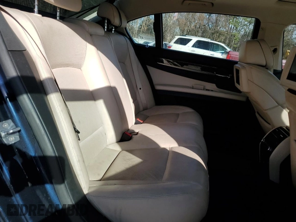 2011 BMW 7 Series 750Li with VIN WBAKB8C54BC852293, listed as a Copart auction lot 45215695 with 179,986 mi miles and Salvage title. Bid and sale history available at DreamBid. Image 10.