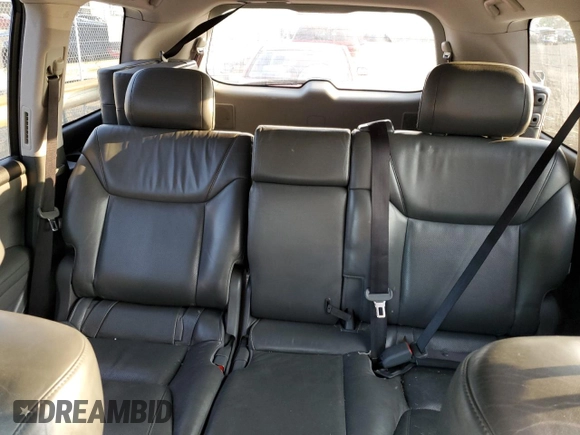 2010 Lexus LX 570 z VIN JTJHY7AX1A4049604, wystawiony jako Copart lot #64315124 z przebiegiem 200 667 mil mil oraz Czysty tytuł • Clean title. Historia ofert i sprzedaży dostępna na DreamBid. Obrazek 10.