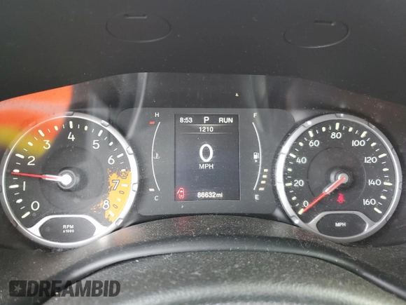 2017 Jeep Renegade Altitude with VIN ZACCJABB4HPE44986, listed as a Copart auction lot 62130735 with 86,632 mi miles and Salvage title. Bid and sale history available at DreamBid. Image 9.
