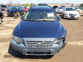 2002 Volvo V70 with VIN YV1SZ58DX21075265, listed as a IAAI auction lot 41983006 with 180,393 mi miles. Bid and sale history available at carsss.com. Image 12.