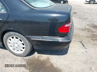 2000 Mercedes-Benz E 320 with VIN WDBJF65J2YB105399, listed as a IAAI auction lot 42076107 with 277,701 mi miles and . Bid and sale history available at DreamBid. Image 11.