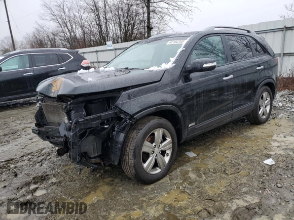 2013 Kia Sorento EX with VIN 5XYKUDA2XDG411426, listed as a Copart auction lot 44164765 with 145,813 mi miles and Salvage Title. Bid and sale history available at carsss.com. Image 1.
