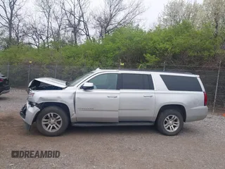 2017 Chevrolet Suburban LT with VIN 1GNSKHKC3HR191078, listed as a IAAI auction lot 41998257 with 165,238 mi miles. Bid and sale history available at carsss.com. Image 14.