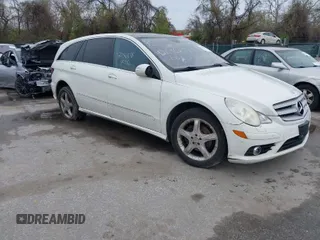 2008 Mercedes-Benz R-Class 3.5L with VIN 4JGCB65E58A073753, listed as a IAAI auction lot 42046671 with 203,963 mi miles. Bid and sale history available at carsss.com. Image 1.