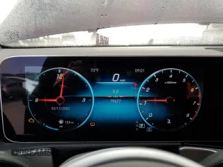 2020 Mercedes-Benz GLB 250 z VIN W1N4M4GB0LW058107, wystawiony jako Copart lot #58272155 z przebiegiem 79 477 mil mil oraz Tytuł czysty. Historia ofert i sprzedaży dostępna na DreamBid. Obrazek 9.