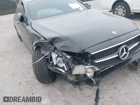 2018 Mercedes-Benz E-Class AMG E 43 with VIN WDDZF6EB3JA443828, listed as a IAAI auction lot 41877082 with 95,651 mi miles. Bid and sale history available at carsss.com. Image 6.