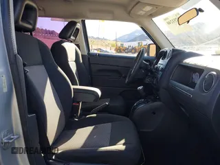 2009 Jeep Patriot Sport with VIN 1J4FT28A99D155530, listed as a IAAI auction lot 41753248 with 194,518 mi miles and . Bid and sale history available at DreamBid. Image 5.